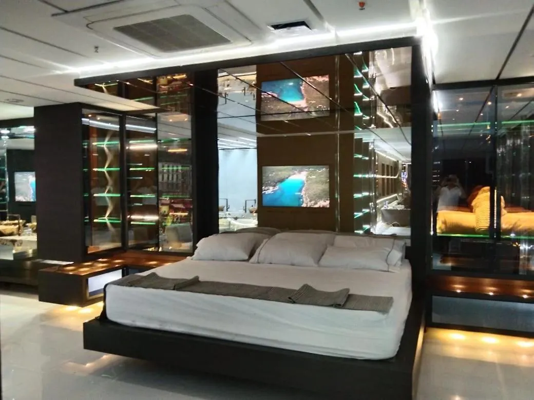 Apartment 1Million Suites Medellin Colombia
